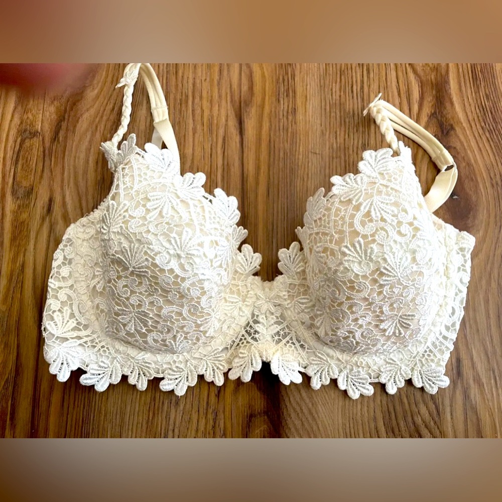 RARE 34C Jous-Rnteudus Crochet Lace Lightly Padded Demi Bra NEW!